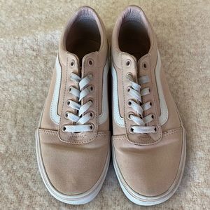 women’s 8.5 light pink vans